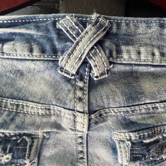 Amethyst capris Jeans ~ Size 14, distressed, rolled leg hem - Picture 14 of 14